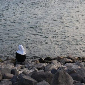 une soeur auprès du Lac